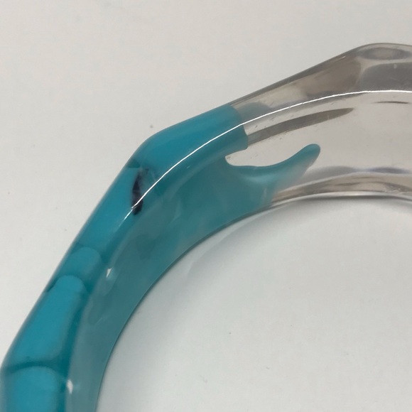 Translucent Clear and Blue Asymmetrical Funky Fun Chunky Bangle Bracelet - Picture 3 of 5